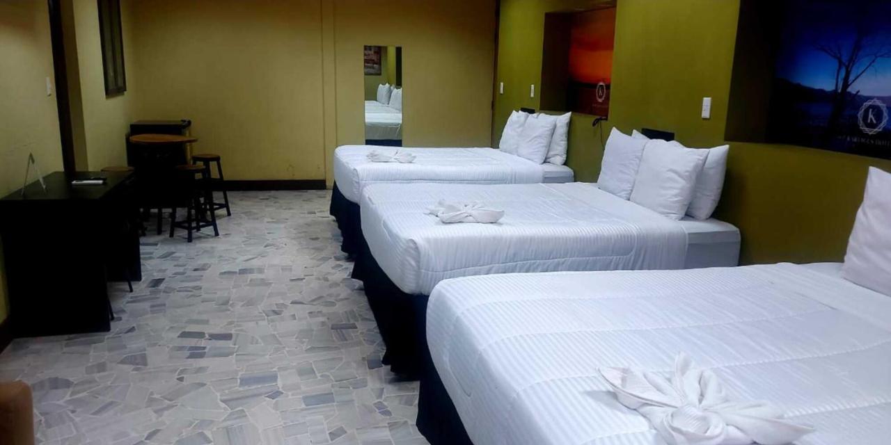 Kartagus Hotel San Salvador Buitenkant foto