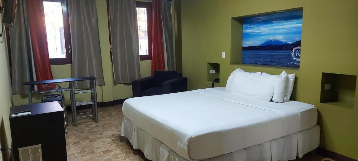 Kartagus Hotel San Salvador Buitenkant foto