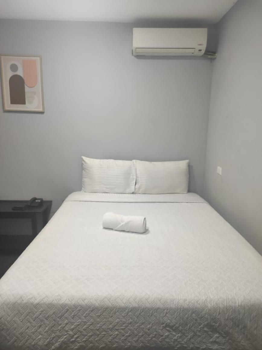 Kartagus Hotel San Salvador Buitenkant foto