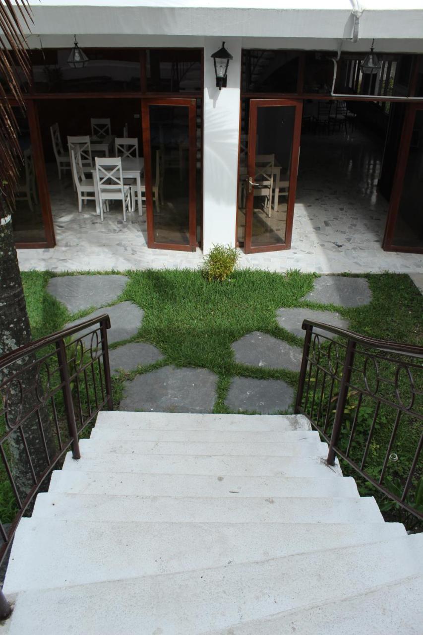 Kartagus Hotel San Salvador Buitenkant foto