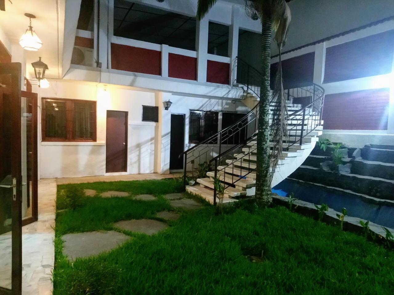 Kartagus Hotel San Salvador Buitenkant foto